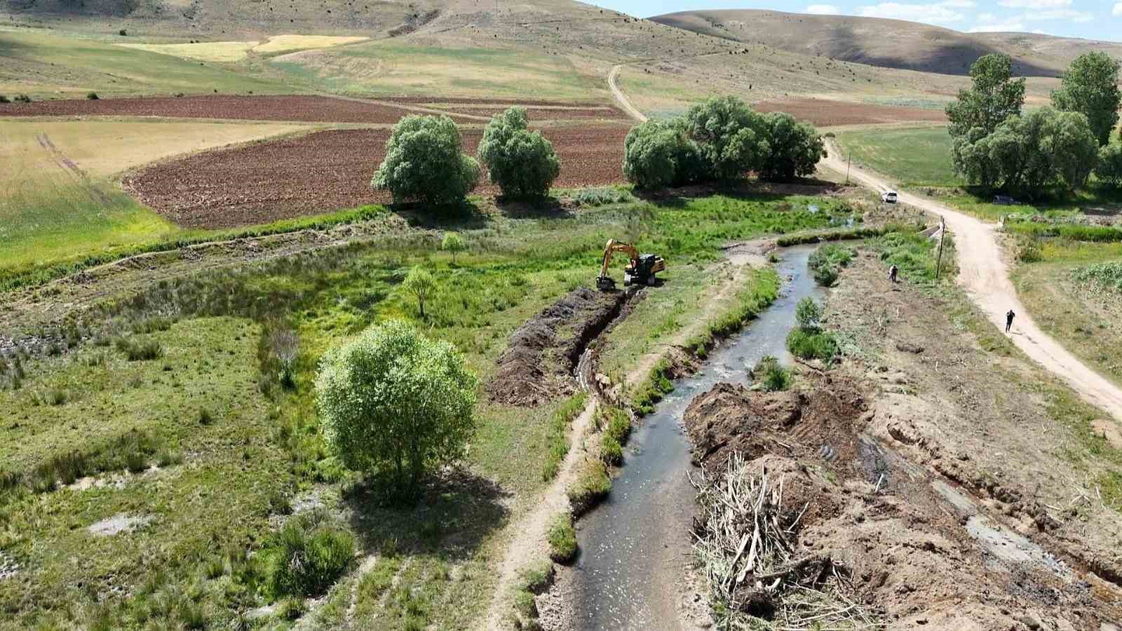 Bayburt’ta arazi toplulaştırma çalışmaları yerinde incelendi 