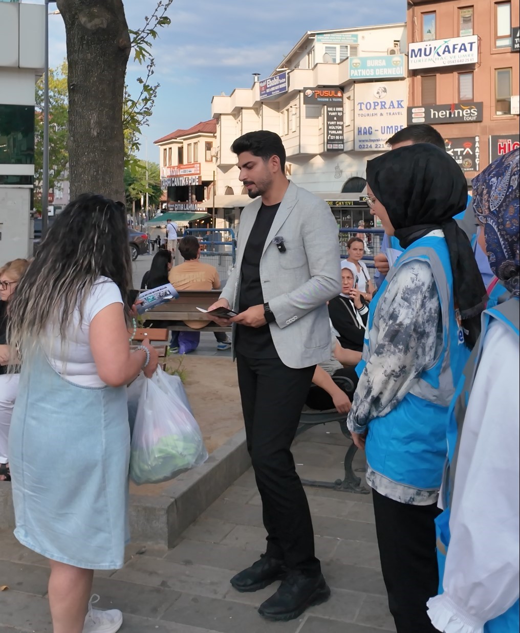 Osmangazi Gençliğinden broşürlü vicdan çağrısı 