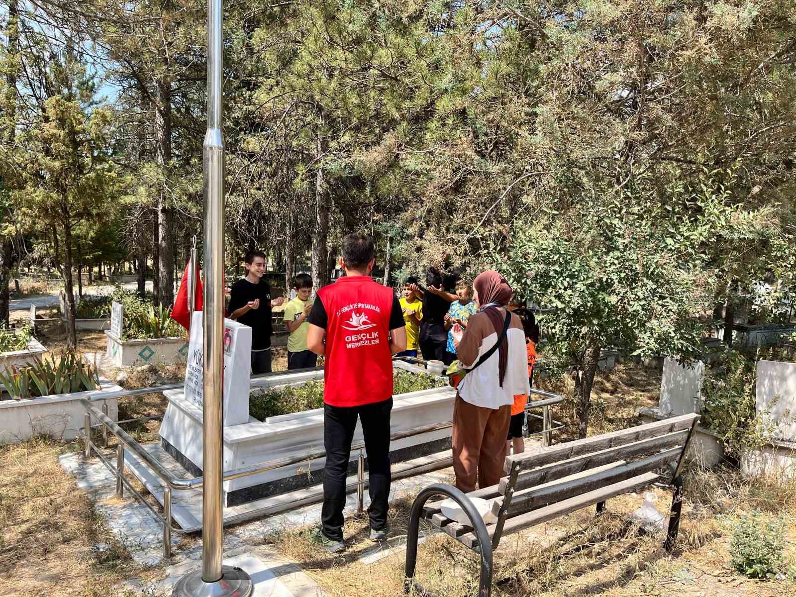 Hisarcık Gençlik Merkezi öğrencilerinden örnek davranış 