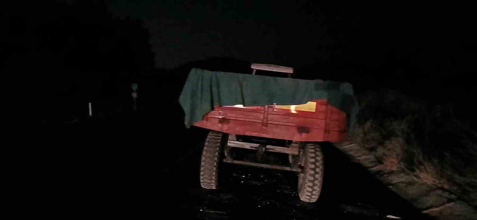 Burdur’da otomobil tarlaya uçtu: 2 yaralı 