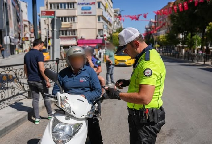 Isparta’da motosiklet denetiminde 137 sürücüye ceza 