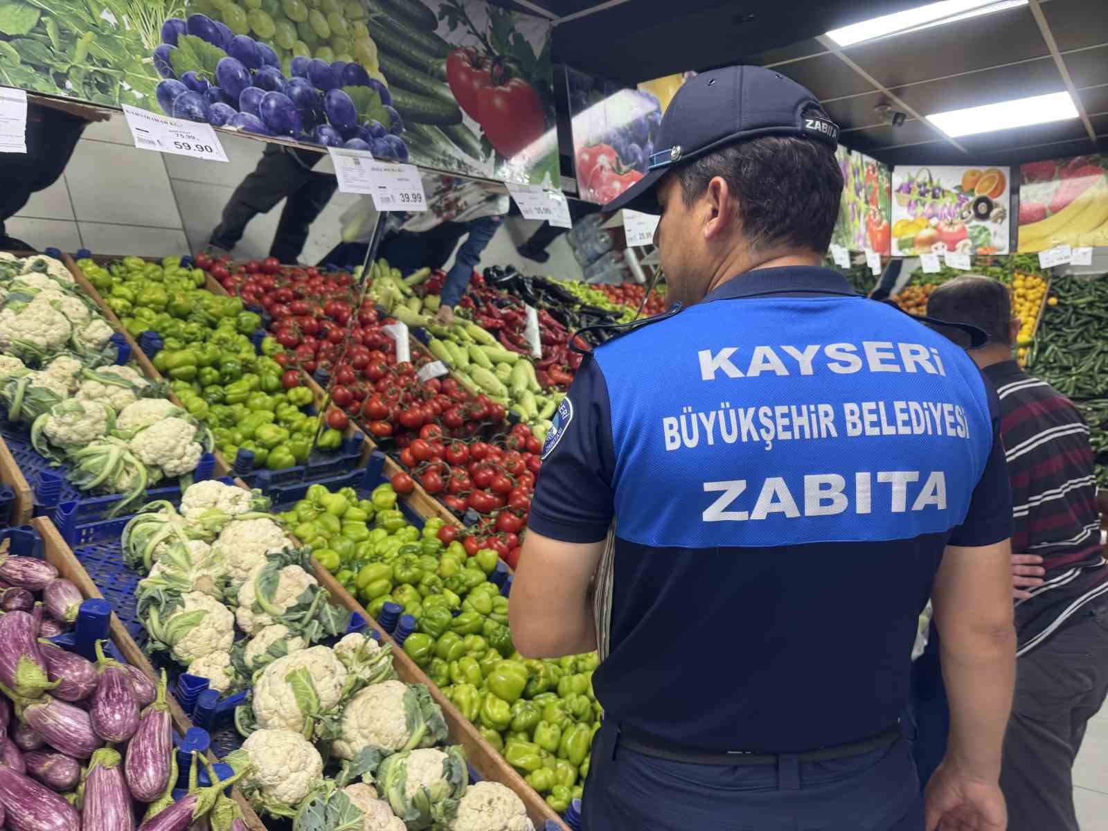 Kayseri Büyükşehir Zabıta’dan marketlere sıkı denetim 