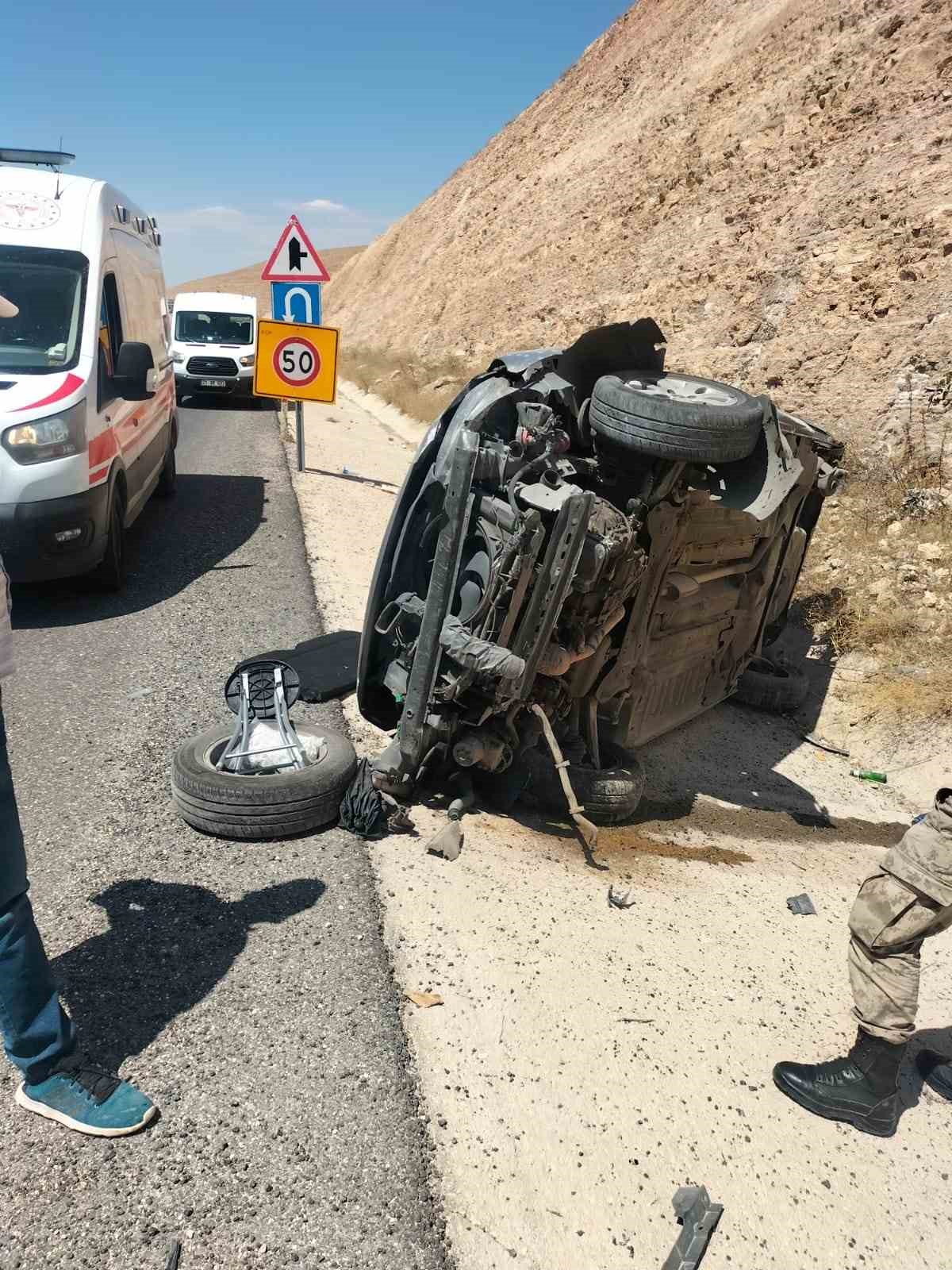 Çınar’da 2 ayrı trafik kazası: 6 yaralı 