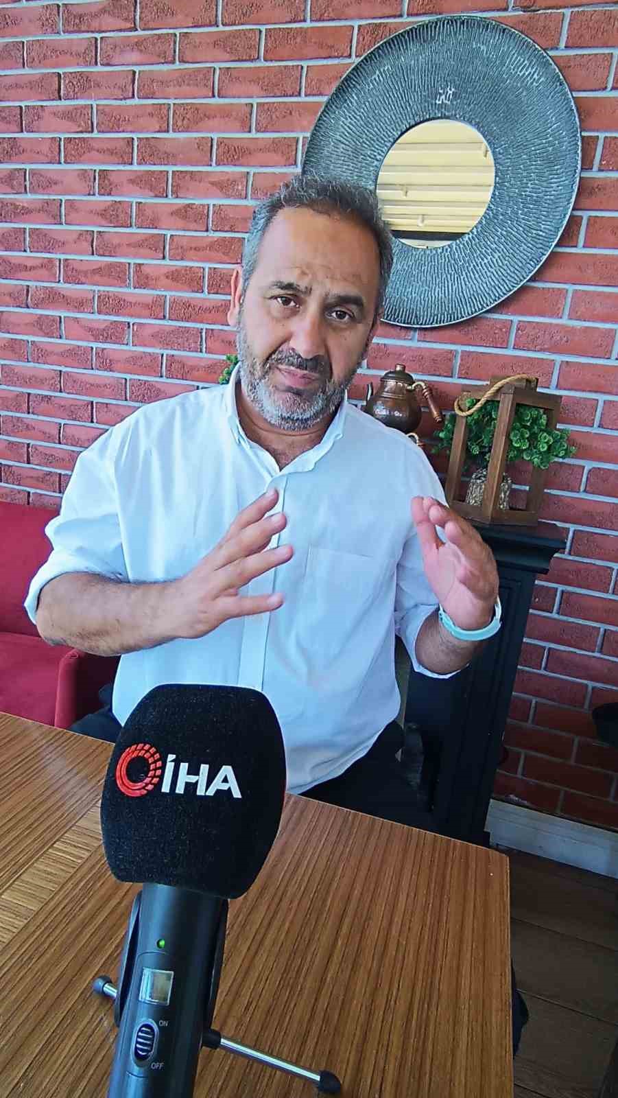 Prof. Dr. Hüseyin Şeyhanlıoğlu: 