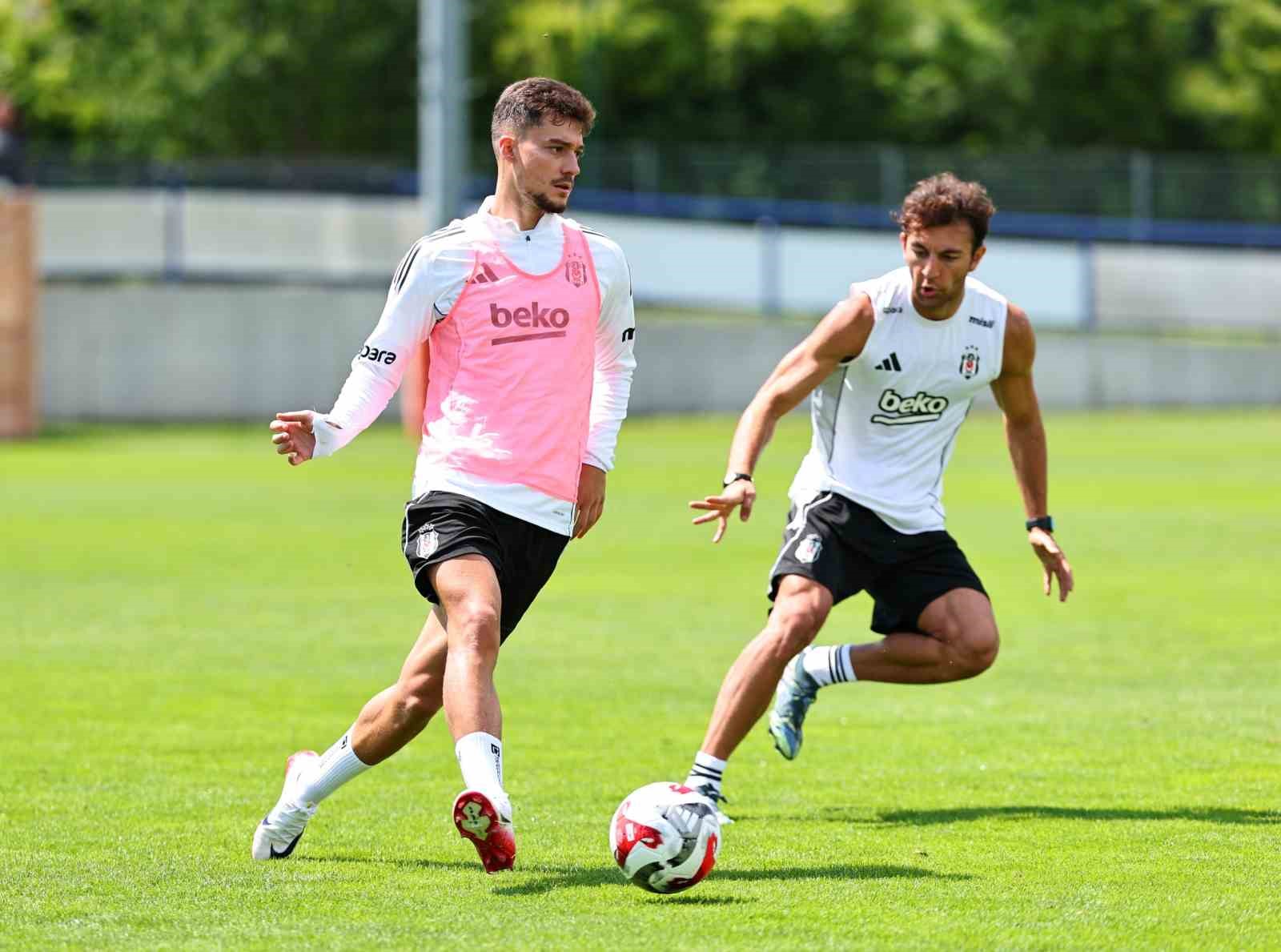 Beşiktaş, kondisyon ve taktik çalıştı 