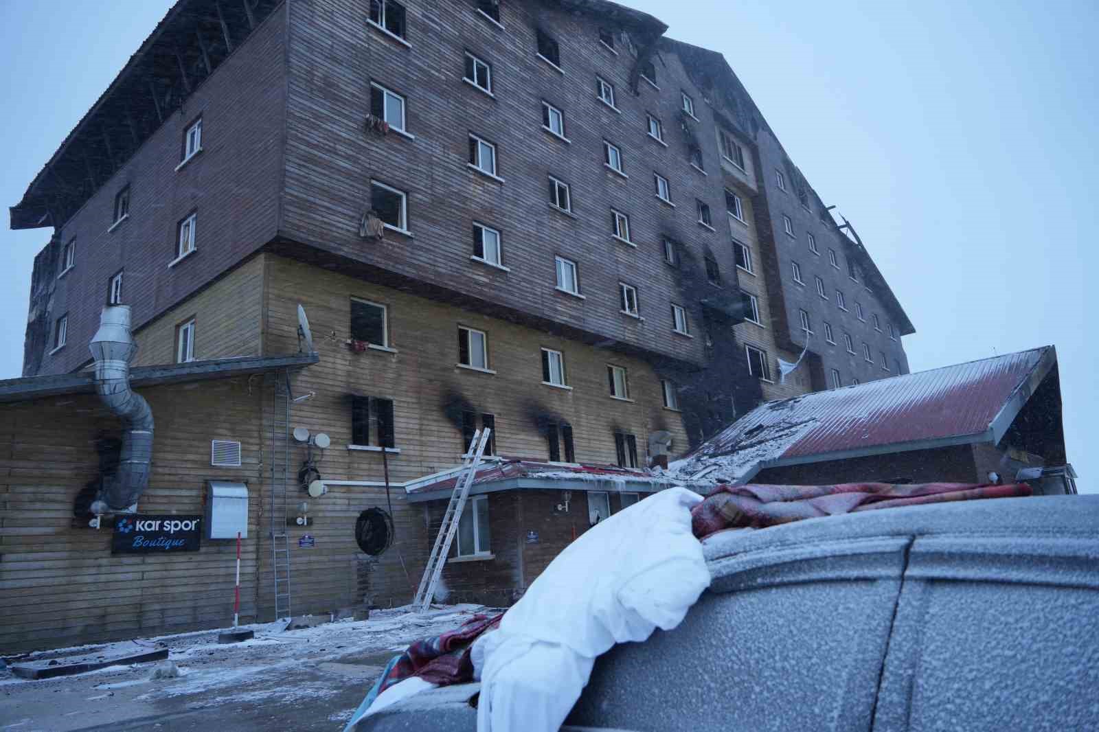 Otel yangınında mahsur kalan 19 yaşındaki kız: 