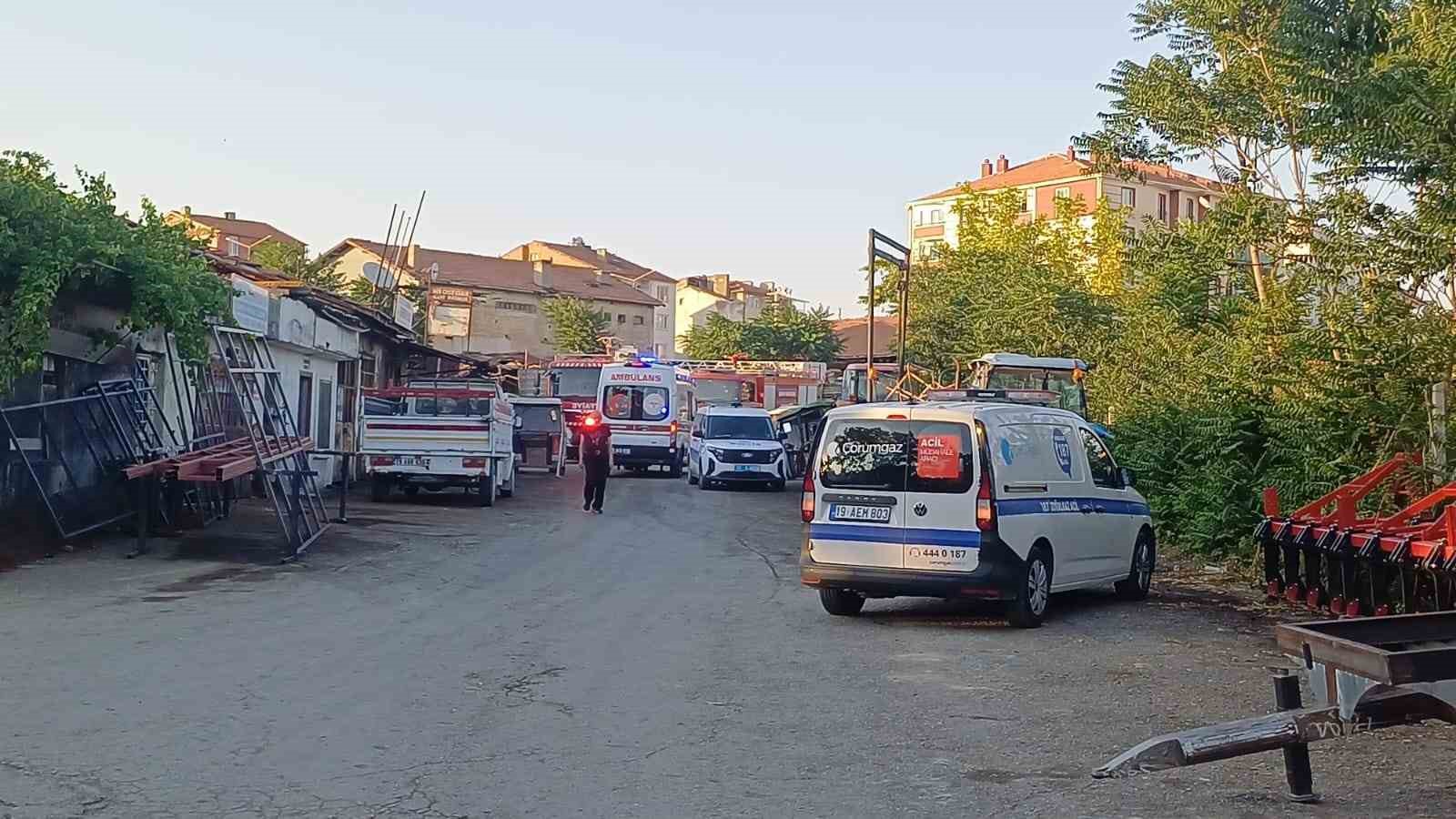 Metruk iş yerinde korkutan yangın 