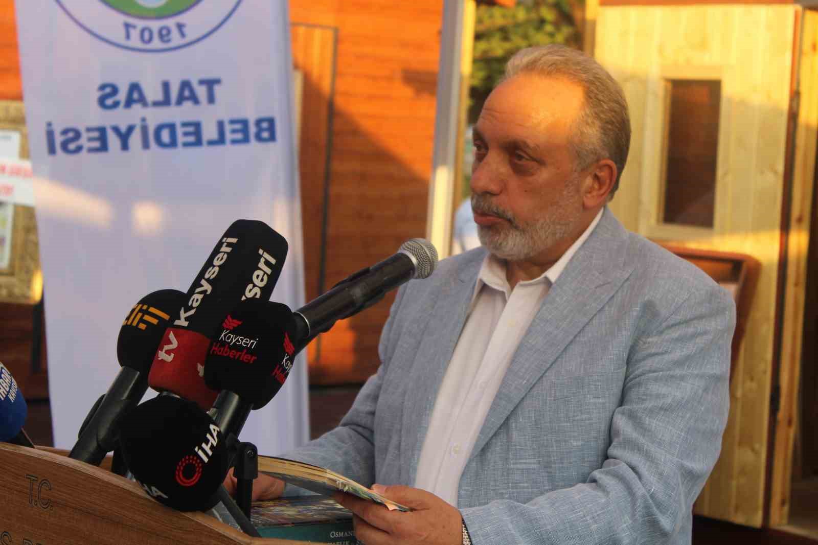 Talas’ta Sahaflar Çarşısı açıldı 