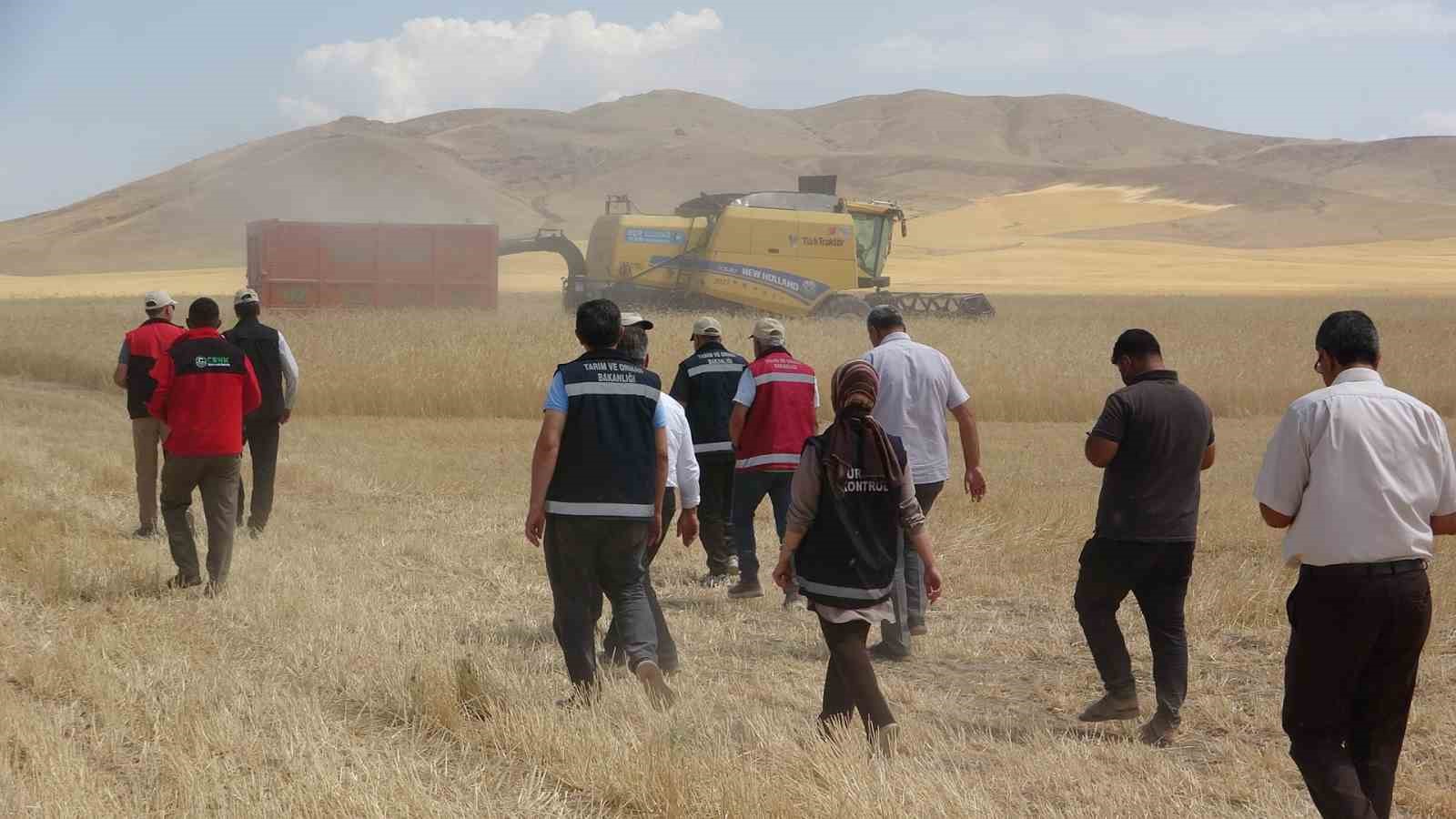 Kuraklık Vanlı çiftçileri vurdu 