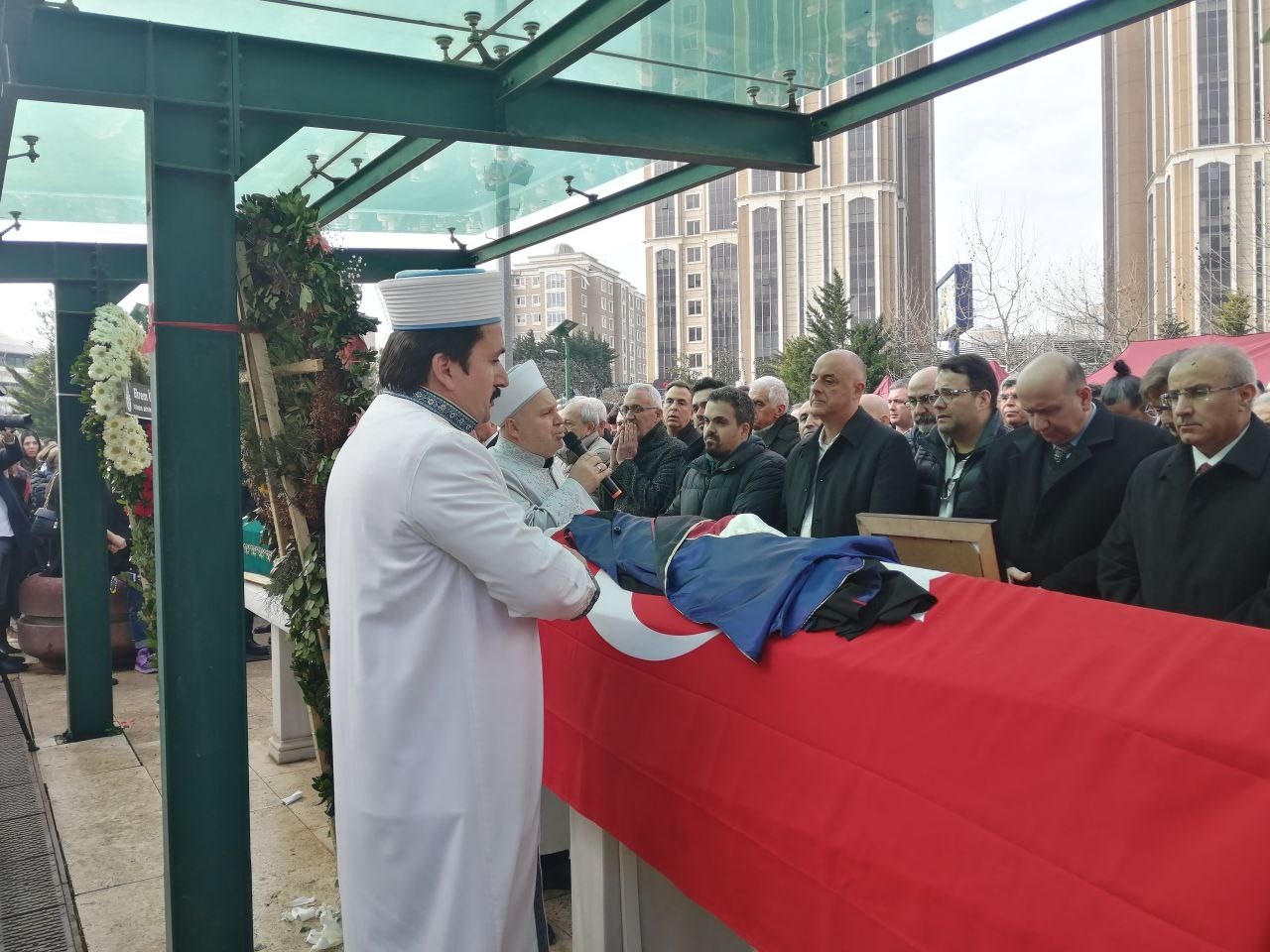 Otel yangınında ölen kızının son sözlerini anlattı: 