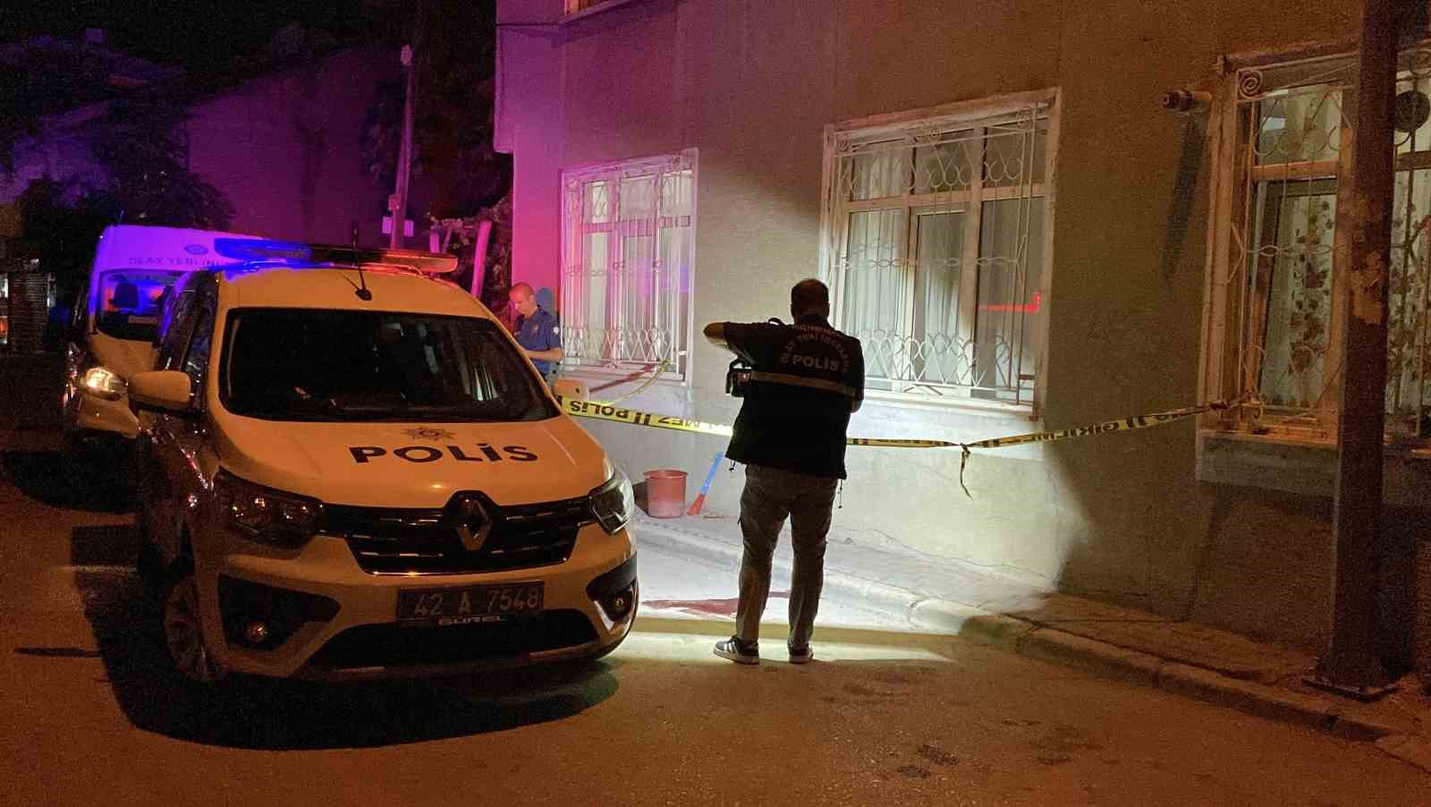 Konya’da 3’üncü kattan düşen çocuk ağır yaralandı 