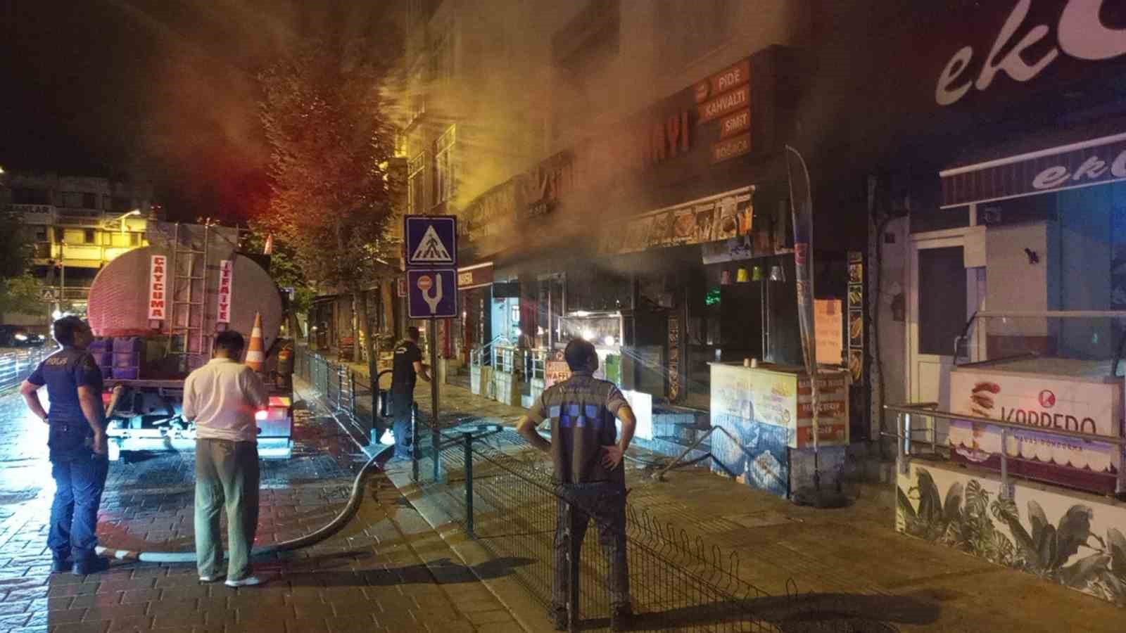Çaycuma’da işyerinde çıkan yangın korkuttu 