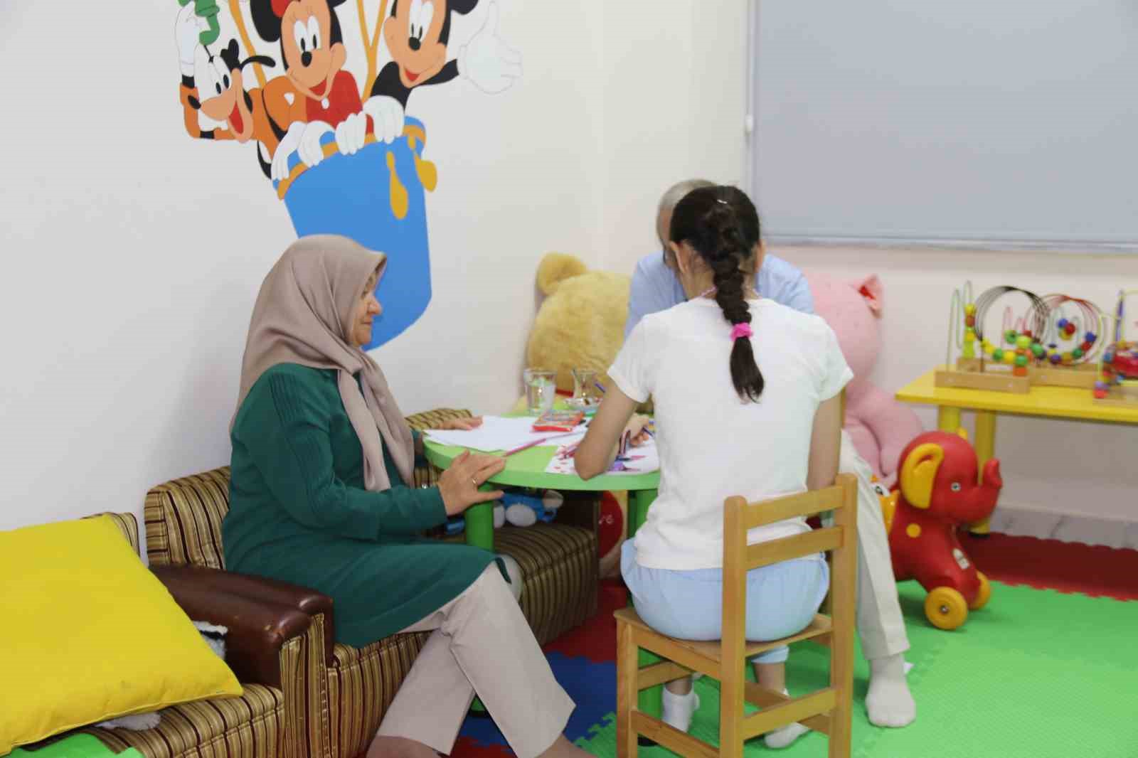 Koruyucu Ailesi oldukları çocuk sonradan ‘özel’ olduğu anlaşıldı, 