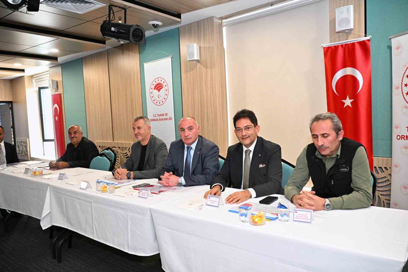 Başkan Özakalın, TDİOSB toplantısına katıldı 