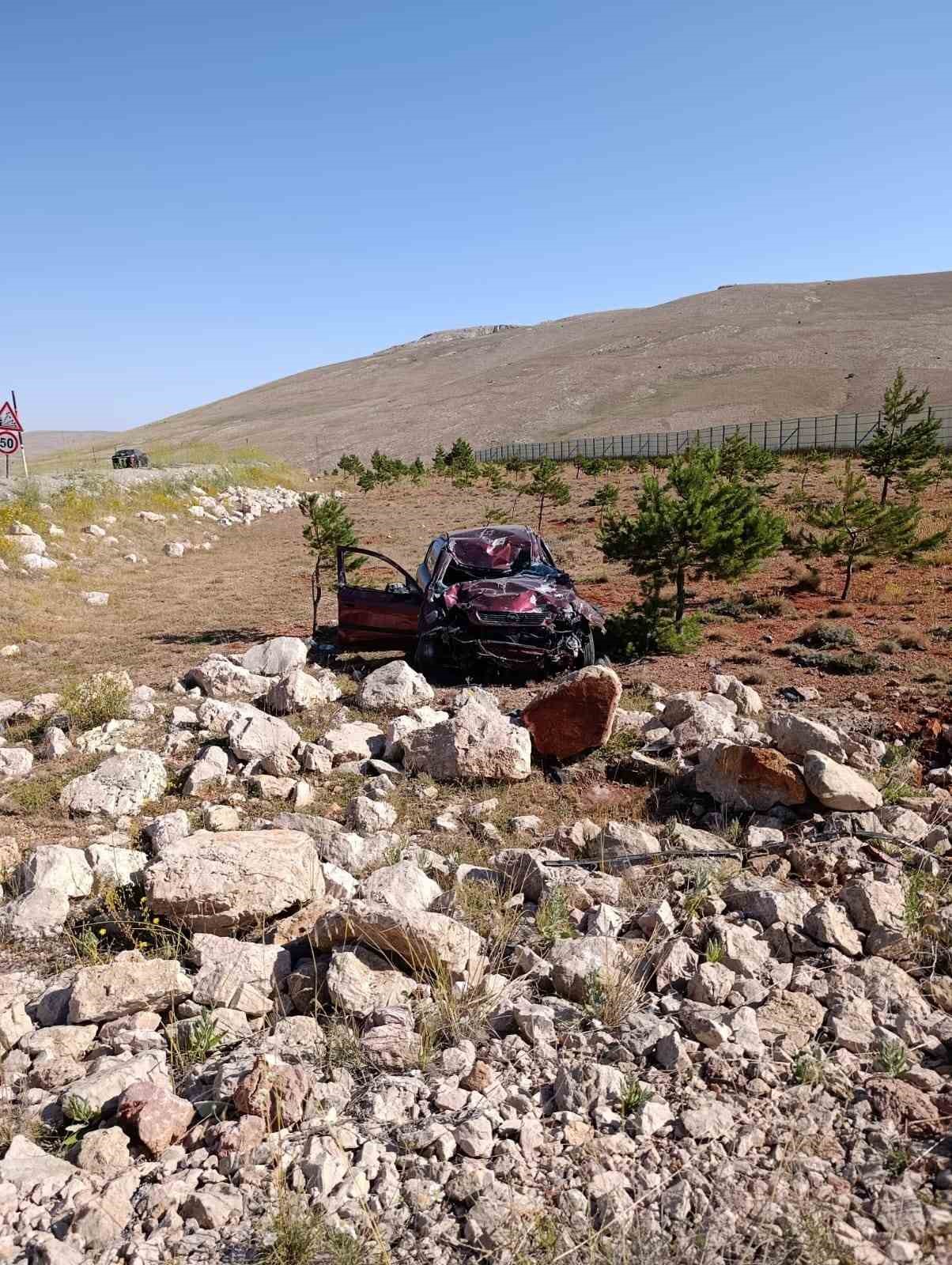 Otomobil takla attı, 2 kişi yaralandı 