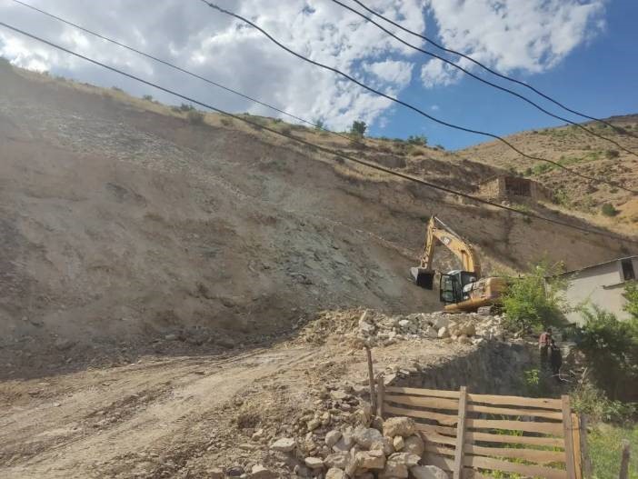 Şırnak’ta heyelan riski bulunan bölgede çalışma başladı 