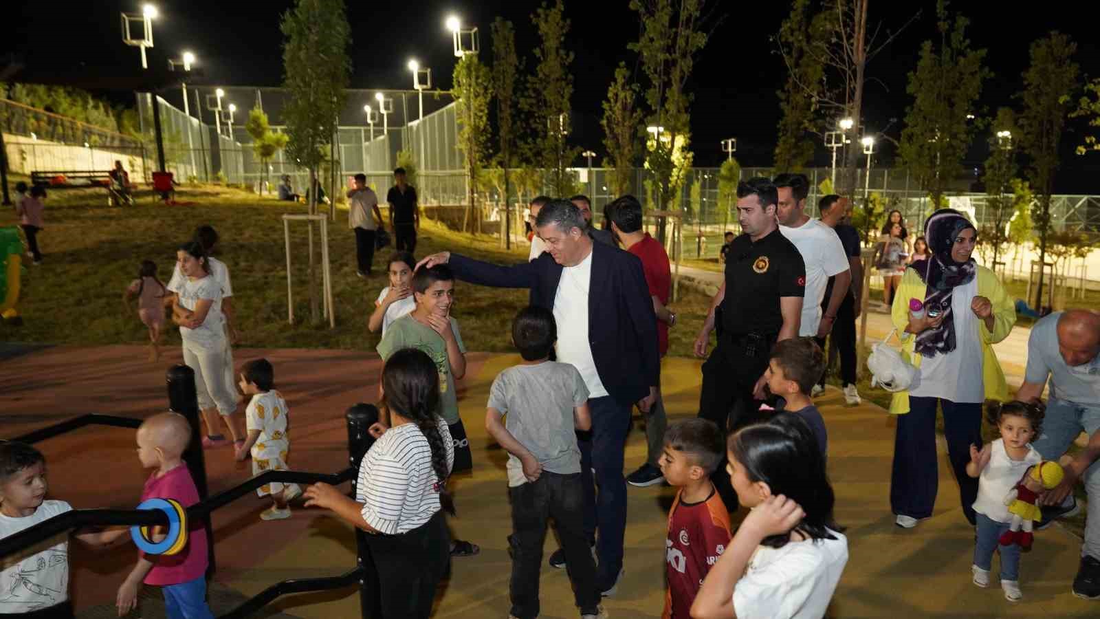 Şırnak Belediyesi Millet Bahçesini halka açtı, vatandaşlar rahat bir nefes aldı 