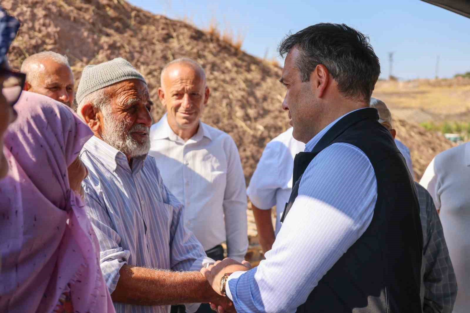 Vali Sözer’den Kaşıkçı Mahallesi’ne destek ziyareti 