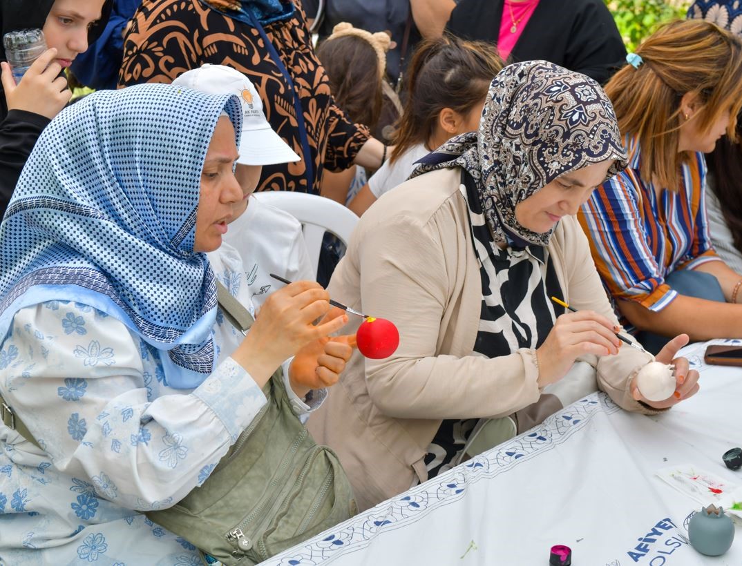 Esenyurt Belediyesi’nden kadınlara ve çocuklara özel piknik etkinliği 