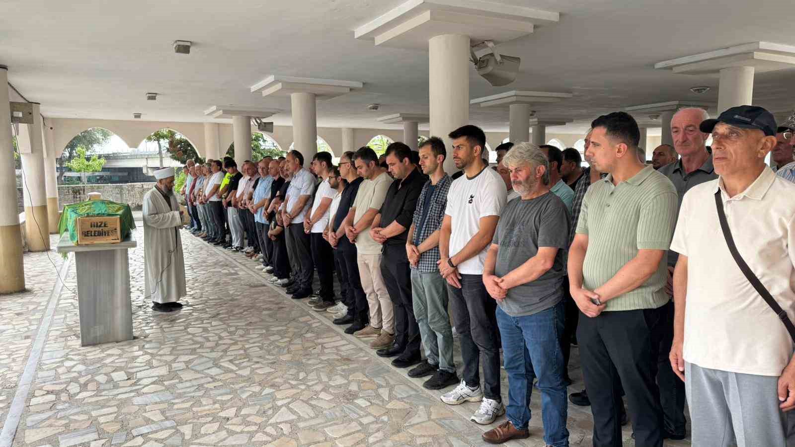 Rize’deki kazada hayatını kaybeden kadının cenazesi Artvin’e gönderildi 