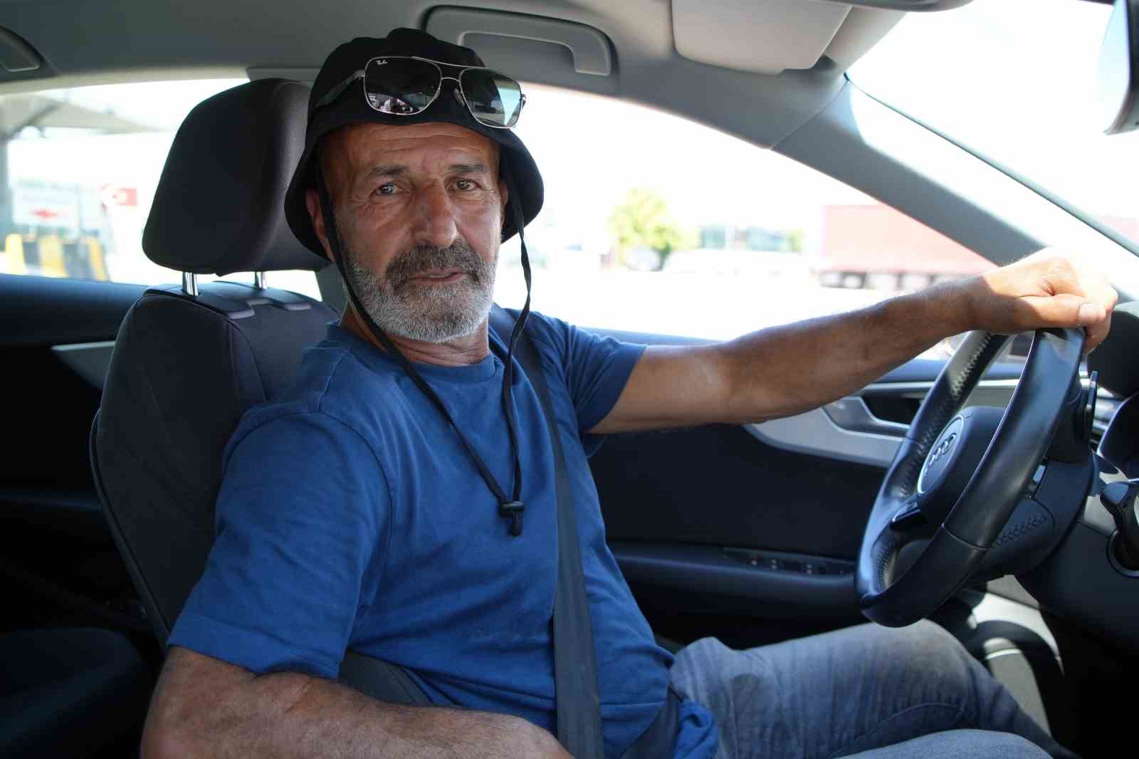 Gurbetçiler Kapıkule’den ana vatana akın ediyor 