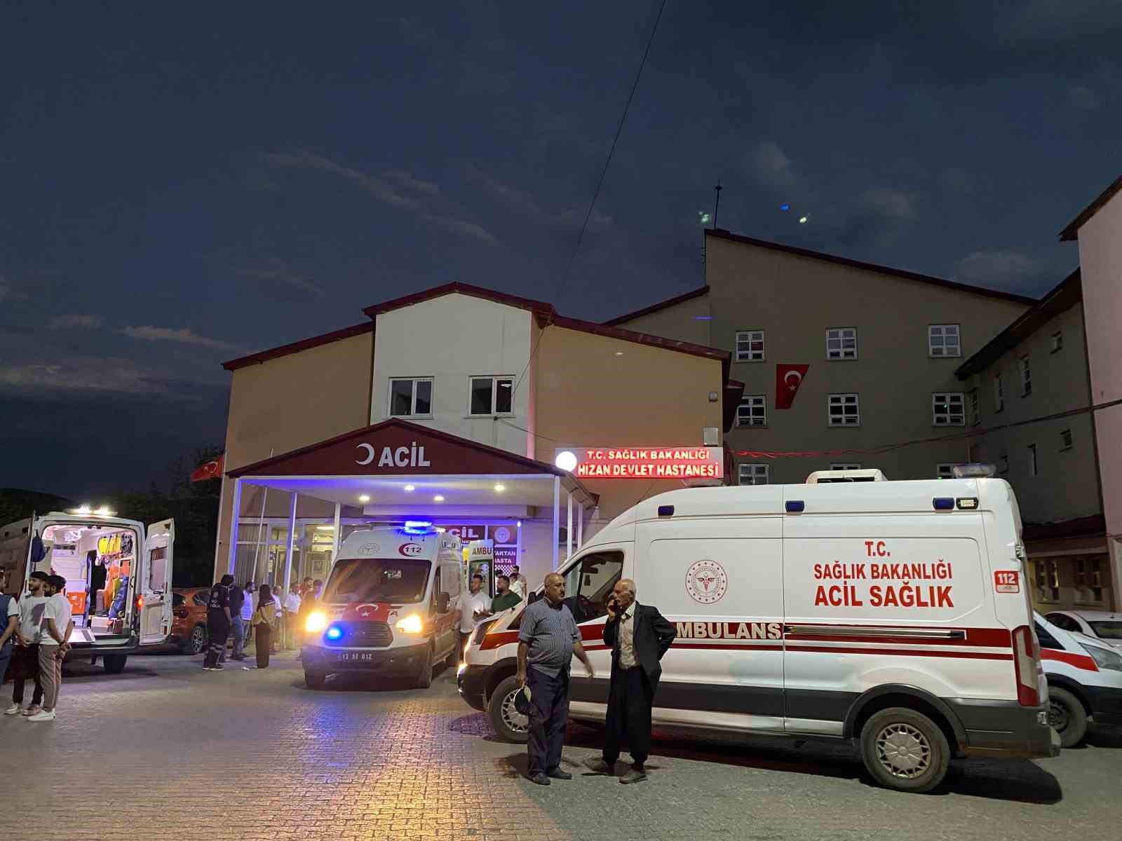 Bitlis’te ’patpat’ devrildi: 7 yaralı 