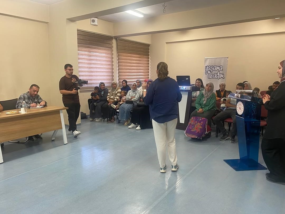 Diyadin’de gebelik eğitimi verildi 