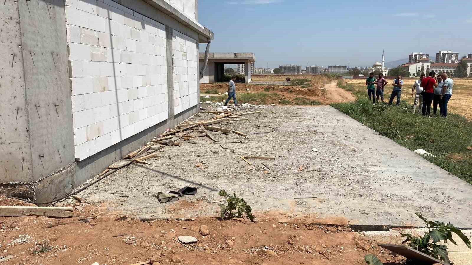 8. kattan düşen inşaat işçisi hastaneye kaldırıldı 