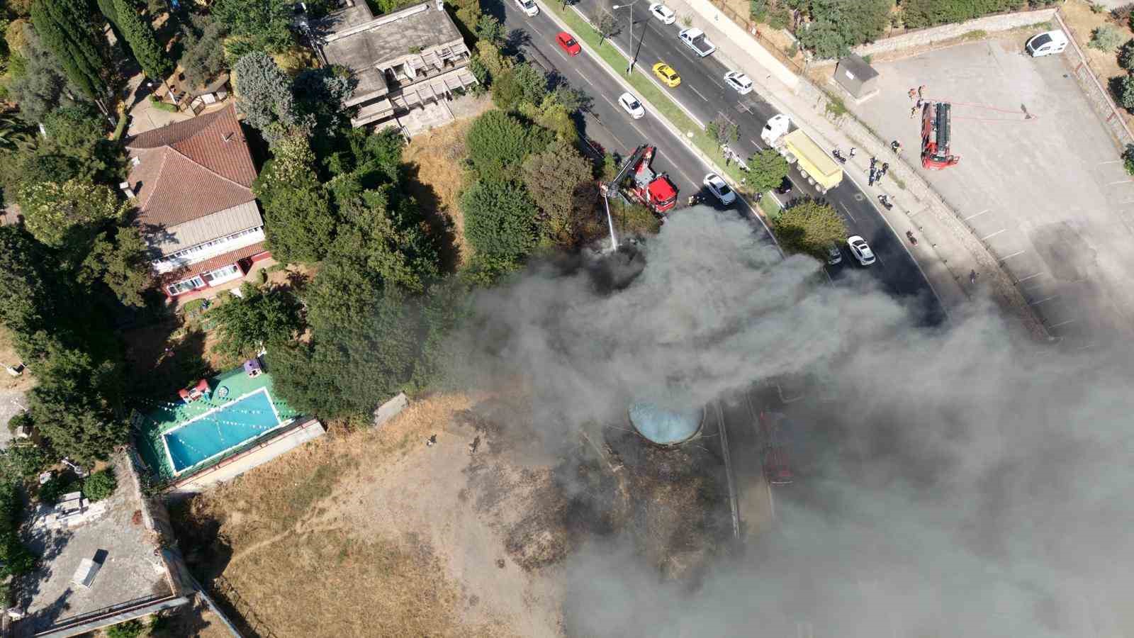 Pendik’te atık su arıtma tesisinde çıkan yangın söndürüldü 