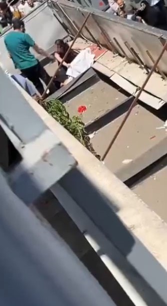 4. kattan atladı, sundurmanın üzerine düşerek yaralandı 