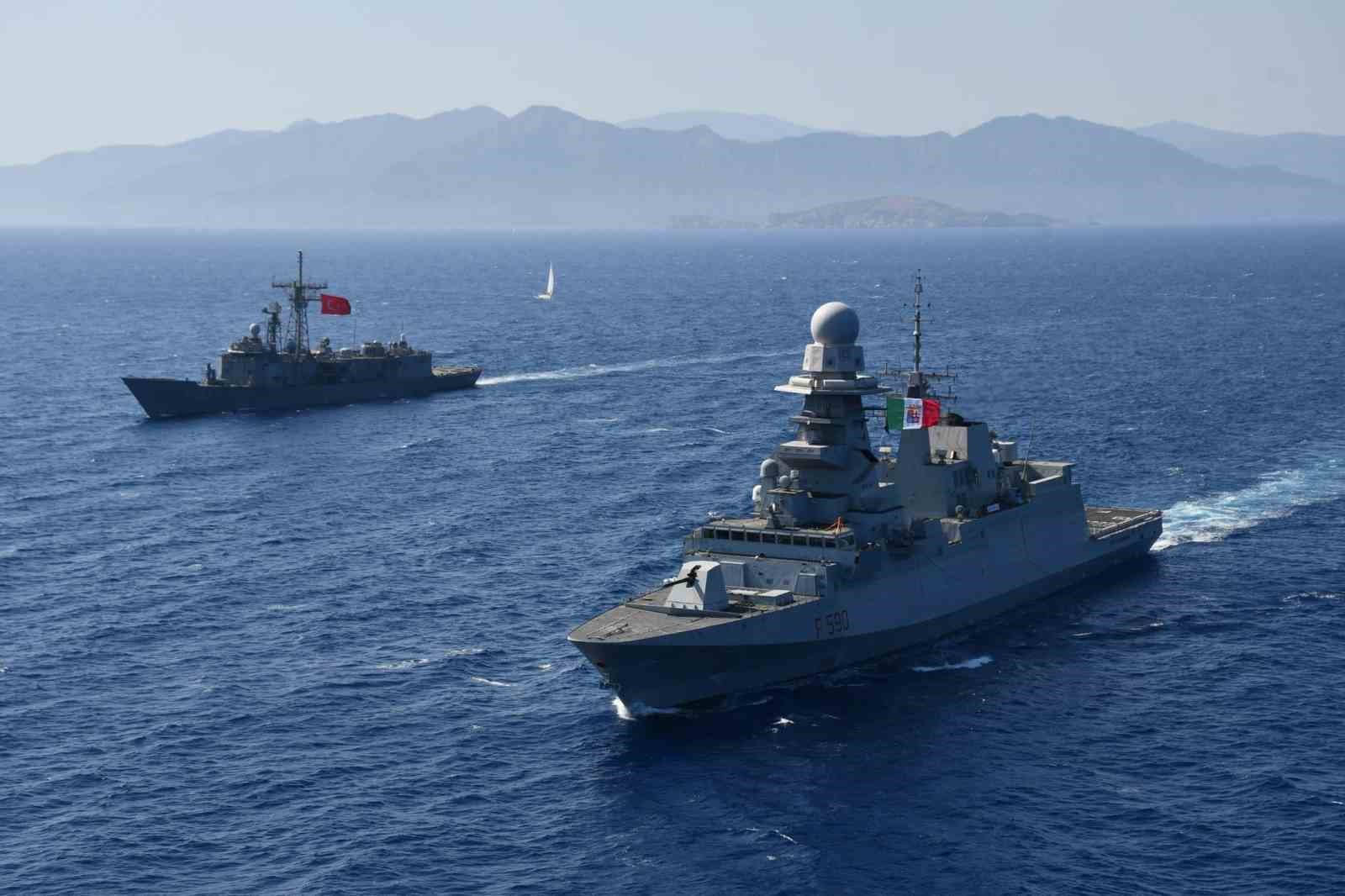 Mavi Vatan’ın yüzen kalesi TCG Gelibolu Fırkateyni İtalya Deniz Kuvvetleri unsuru İTS Bergamini ile eğitimler icra etti 