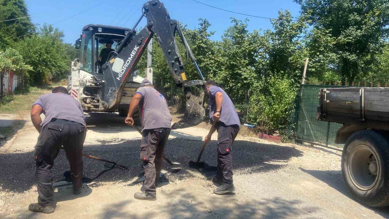 Fen işleri yama ve reglaj çalışmalarını sürdürdü 