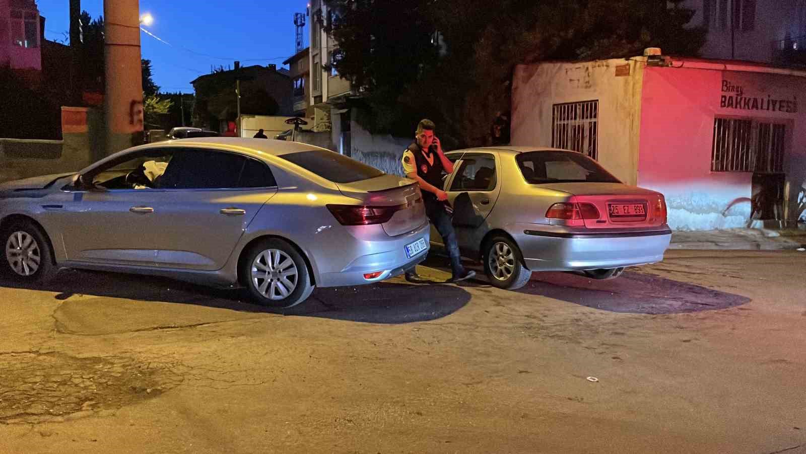 Sivas’ta iki otomobil çarpıştı: 6 kişi yaralandı 