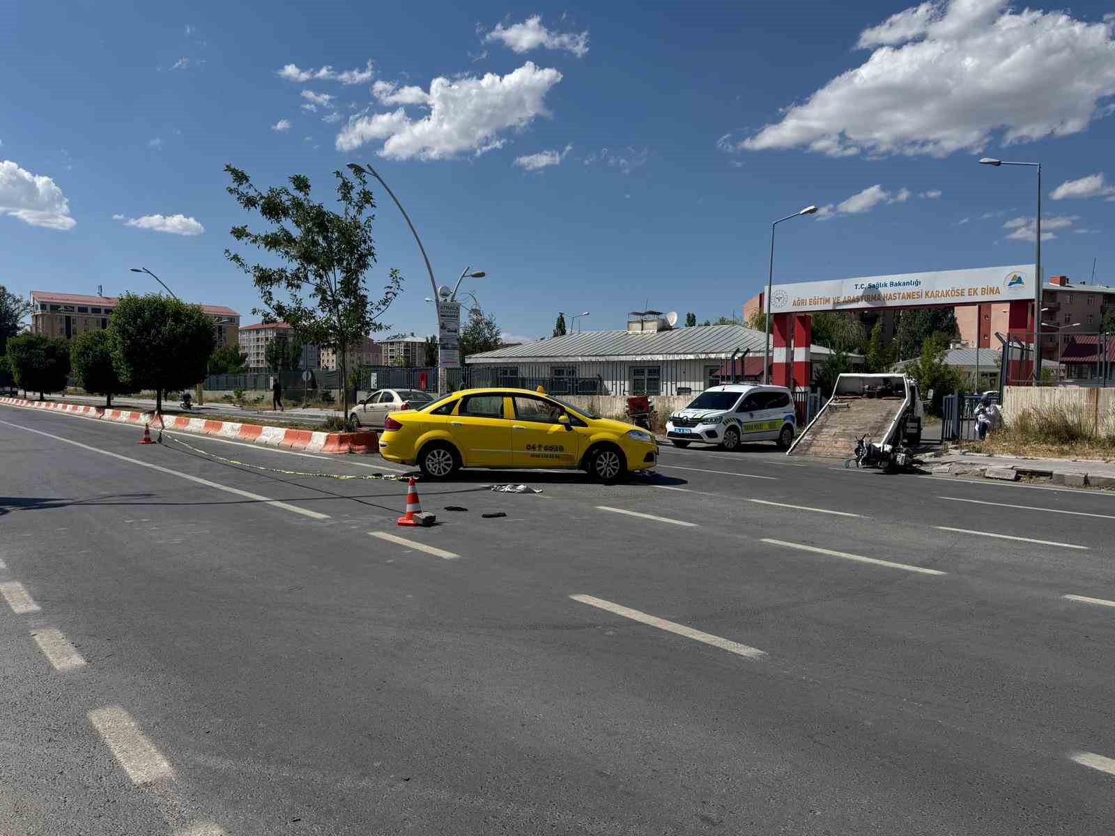 Ağrı’da trafik kazası: Karı koca hayatını kaybetti 