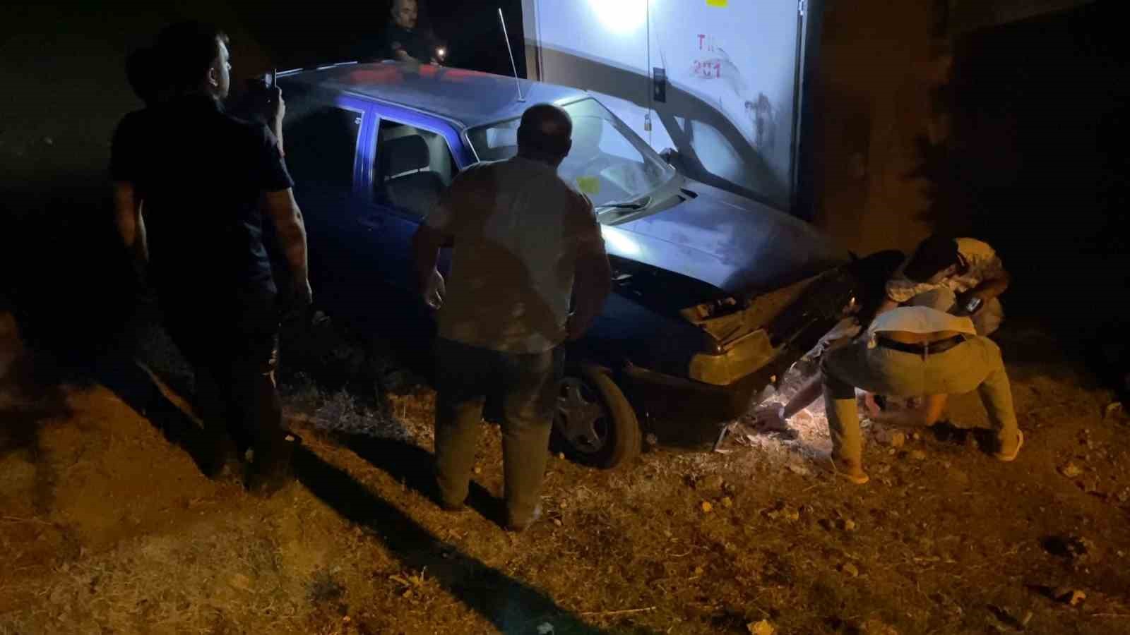 Otomobil şarampole uçup trafoya çarptı: Kazayı burnu bile kanamadan atlattı 