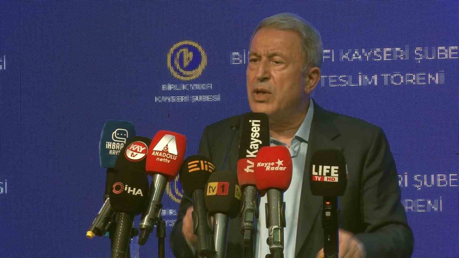 Hulusi Akar: 
