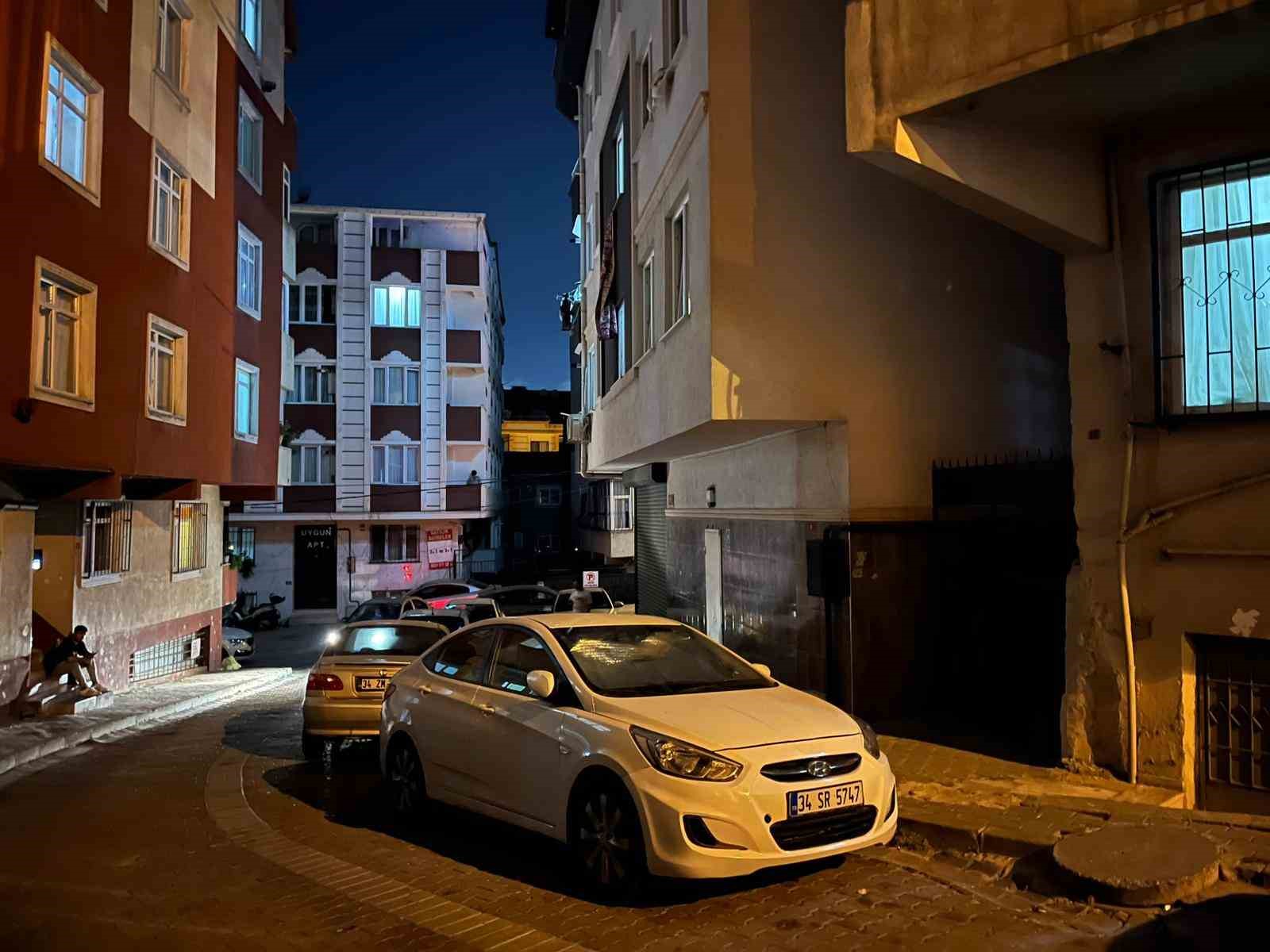 Küçükçekmece’de 4 kişilik aile tavuktan zehirlendi 