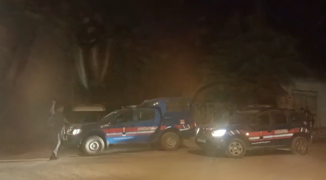 Konya’daki orman yangını Isparta sınırına dayandı, köylerde tedbir alındı 