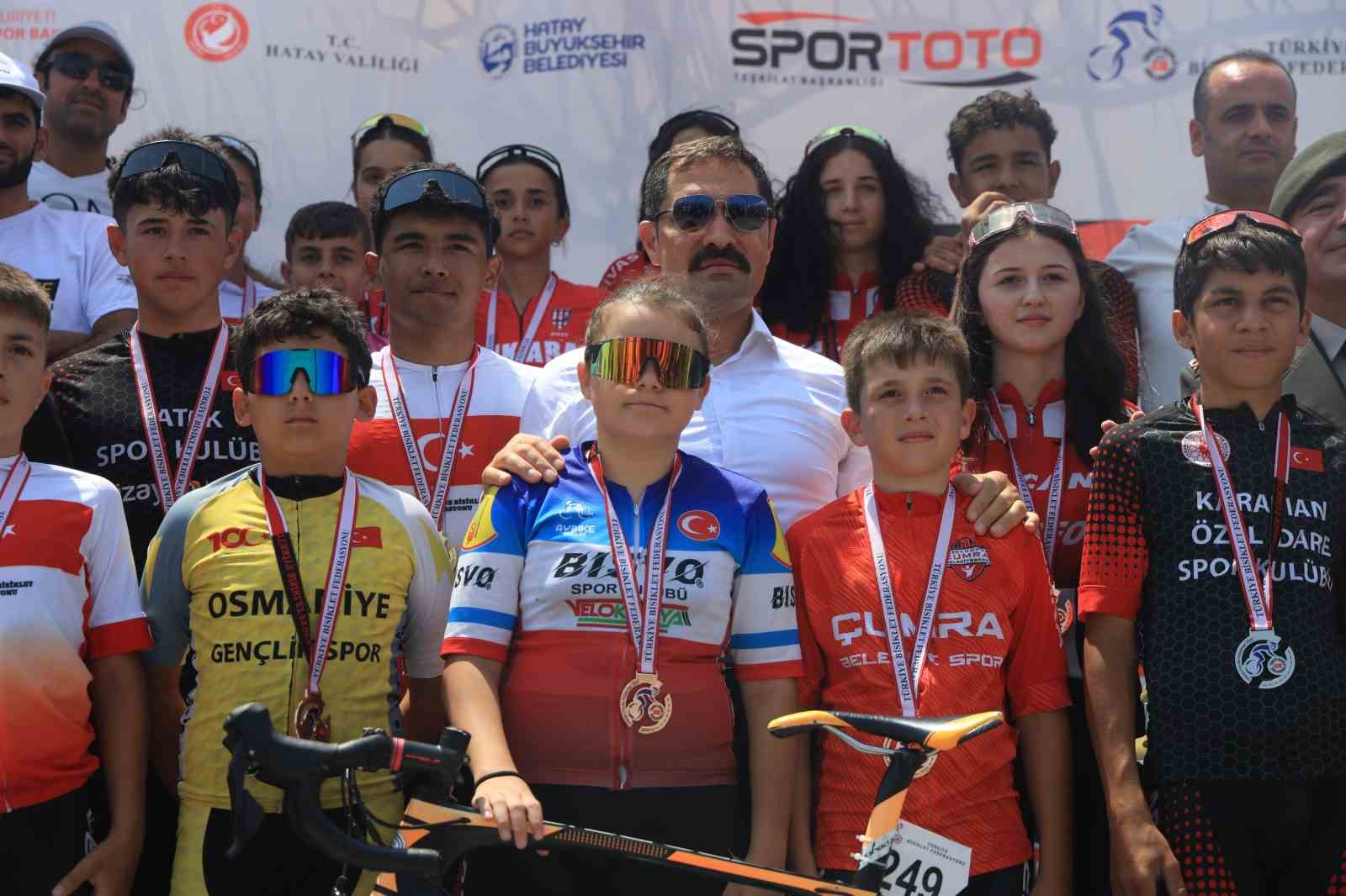Hatay’da bisikletçiler 15 Temmuz anısına pedal çevirdi 