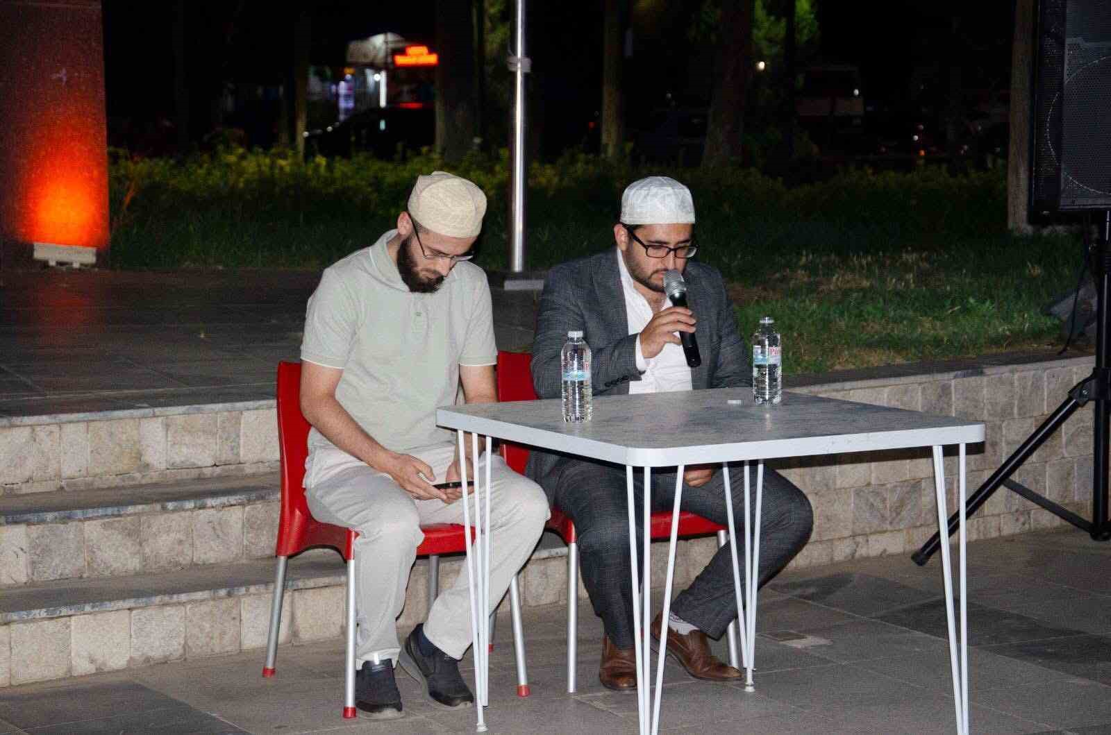 Sarıgöl’de 15 Temmuz Şehitleri dualarla anıldı 
