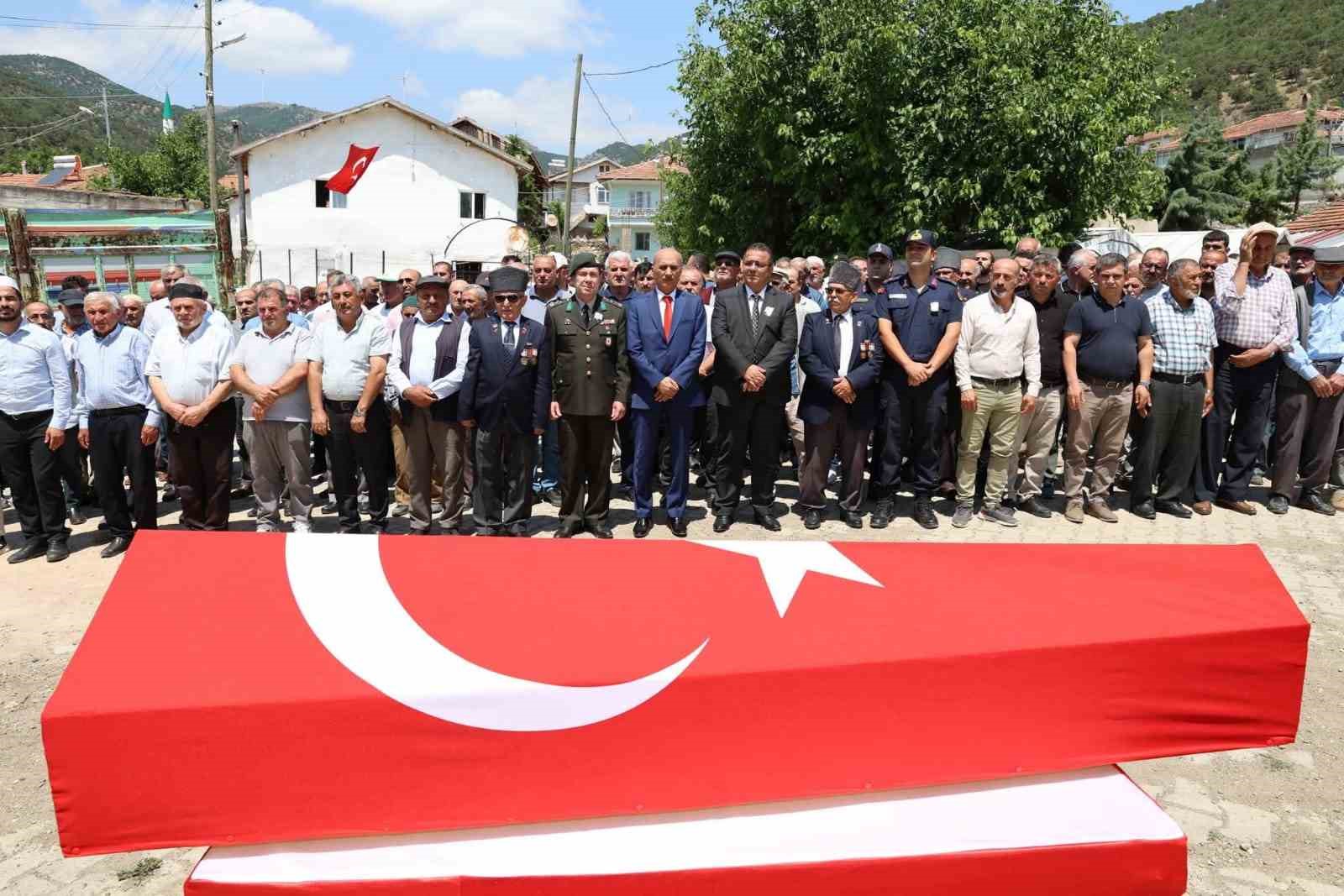 Kore gazisi Hüseyin Yıldırım son yolculuğuna uğurlandı 