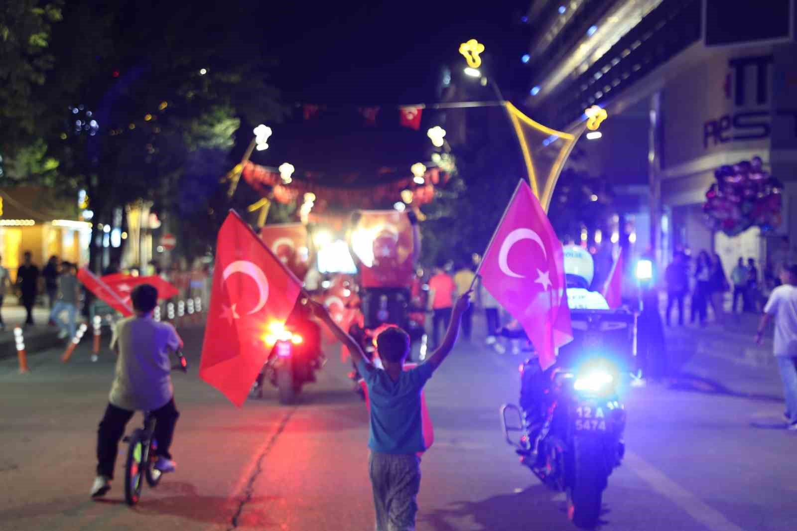 Bingöl’de 15 Temmuz Demokrasi ve Milli Birlik Günü 