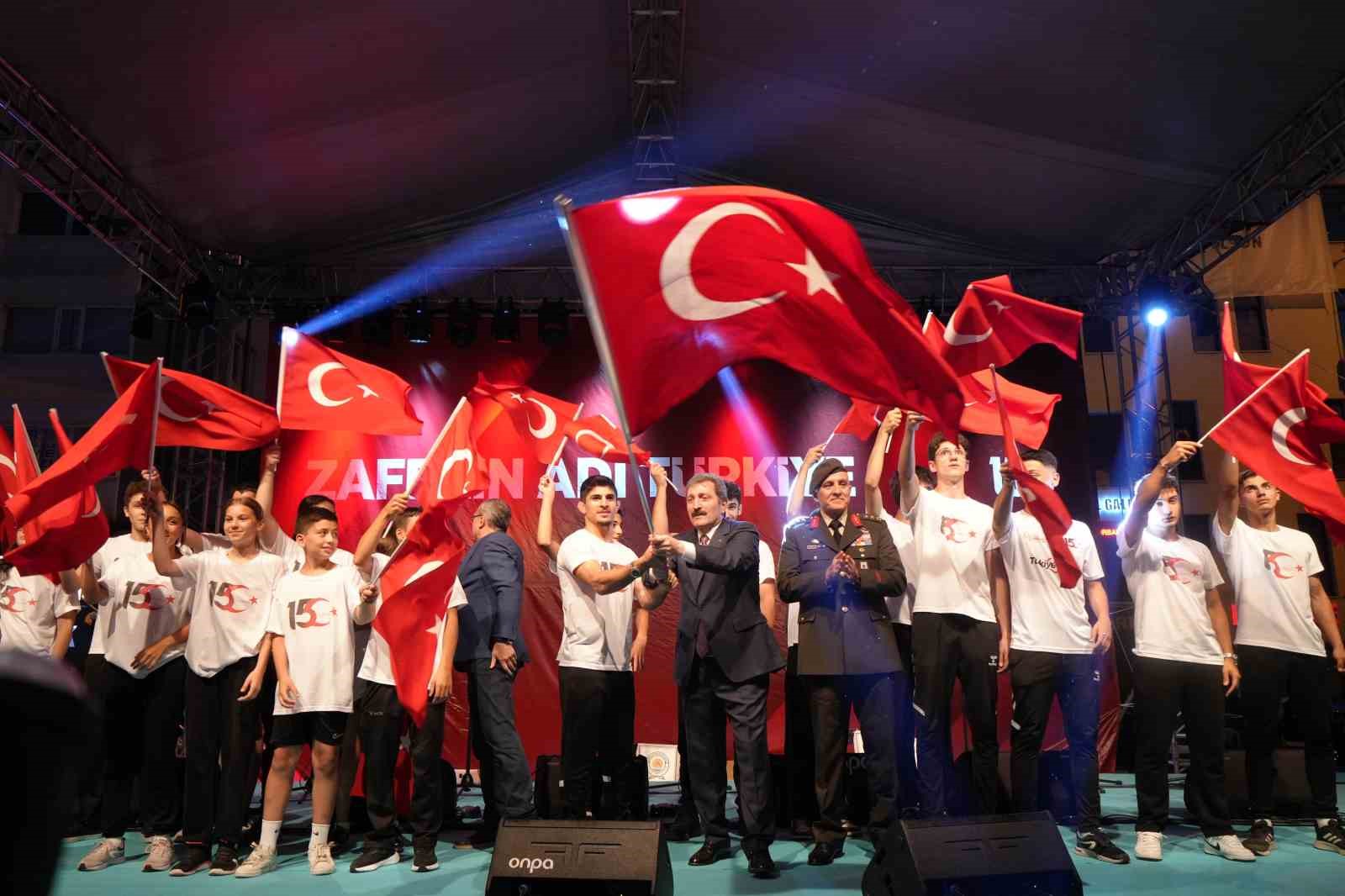 Gazi Tümgeneral Ala: 