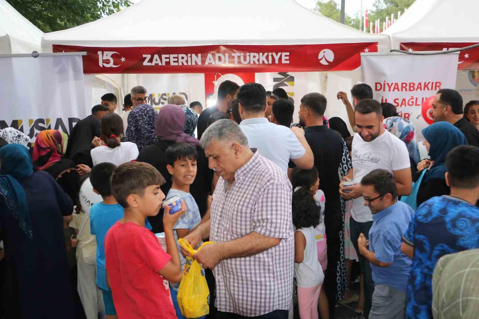 Diyarbakır’da 15 Temmuz Demokrasi ve Milli Birlik Günü programı düzenlendi 