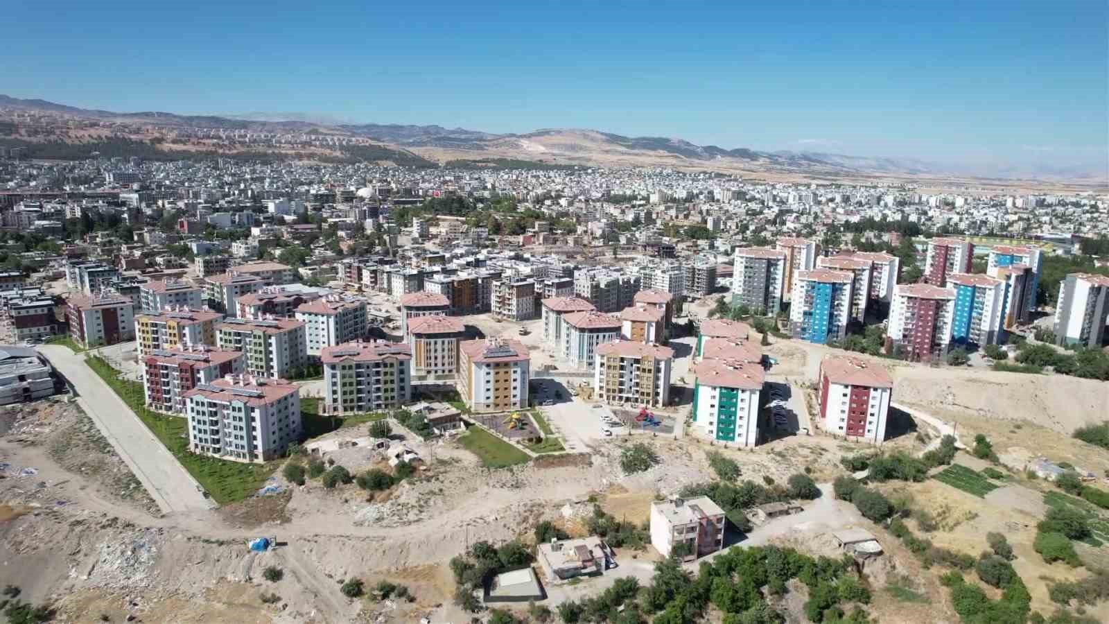 Adıyaman’daki kentsel dönüşüm alanında modern binalar yükseldi 