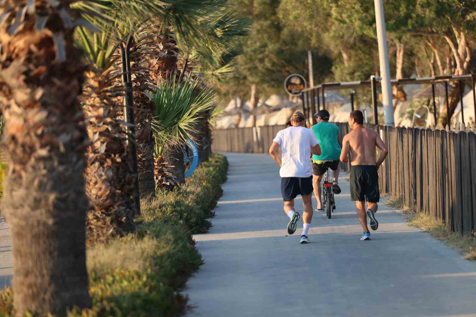Aydın Büyükşehir Belediyesi Kuşadası’ndaki çalışmalarını sürdürüyor 
