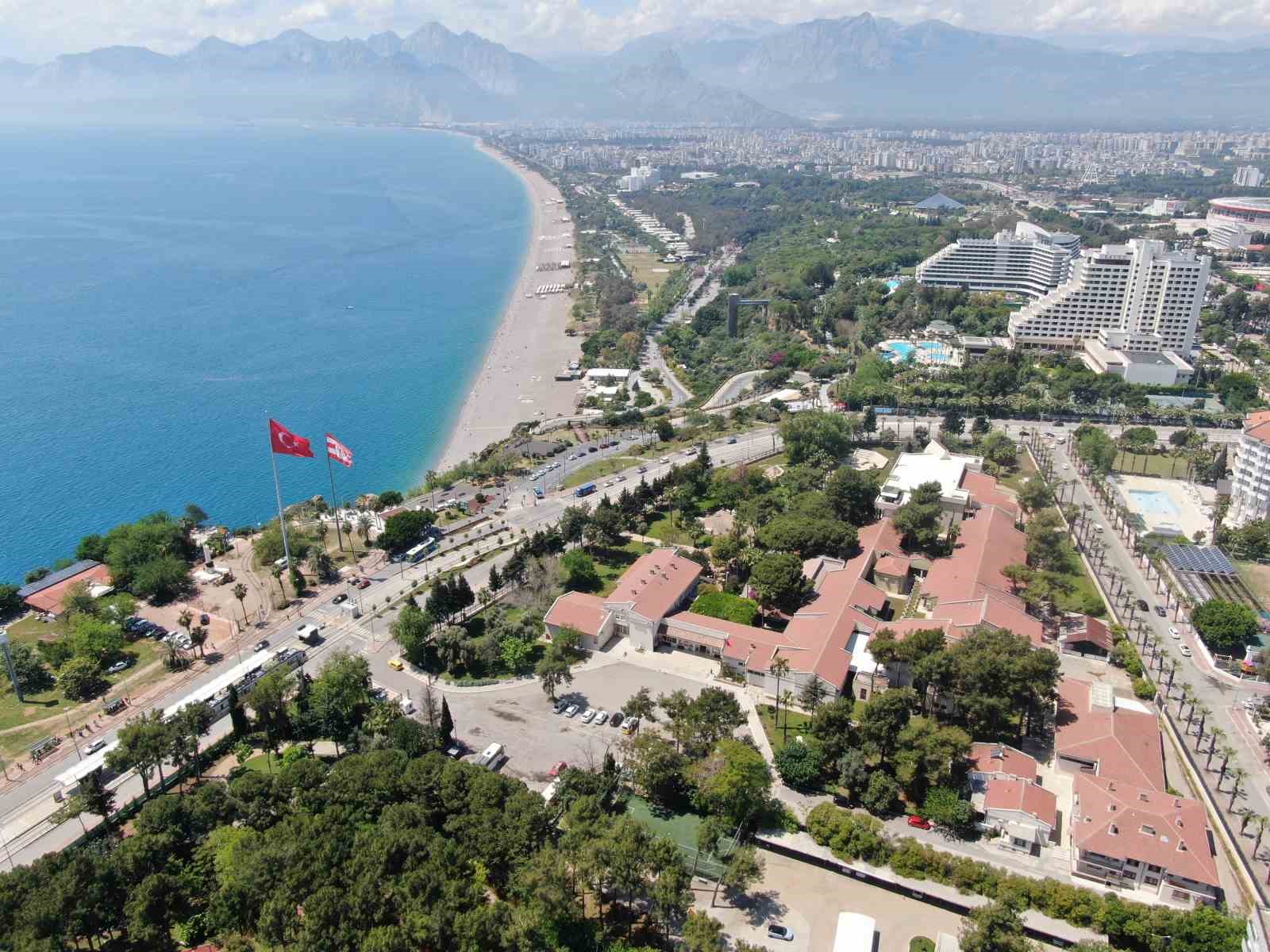 Antalya Arkeoloji Müzesi’nde tadilat başladı, ziyaretçilere kapatıldı 