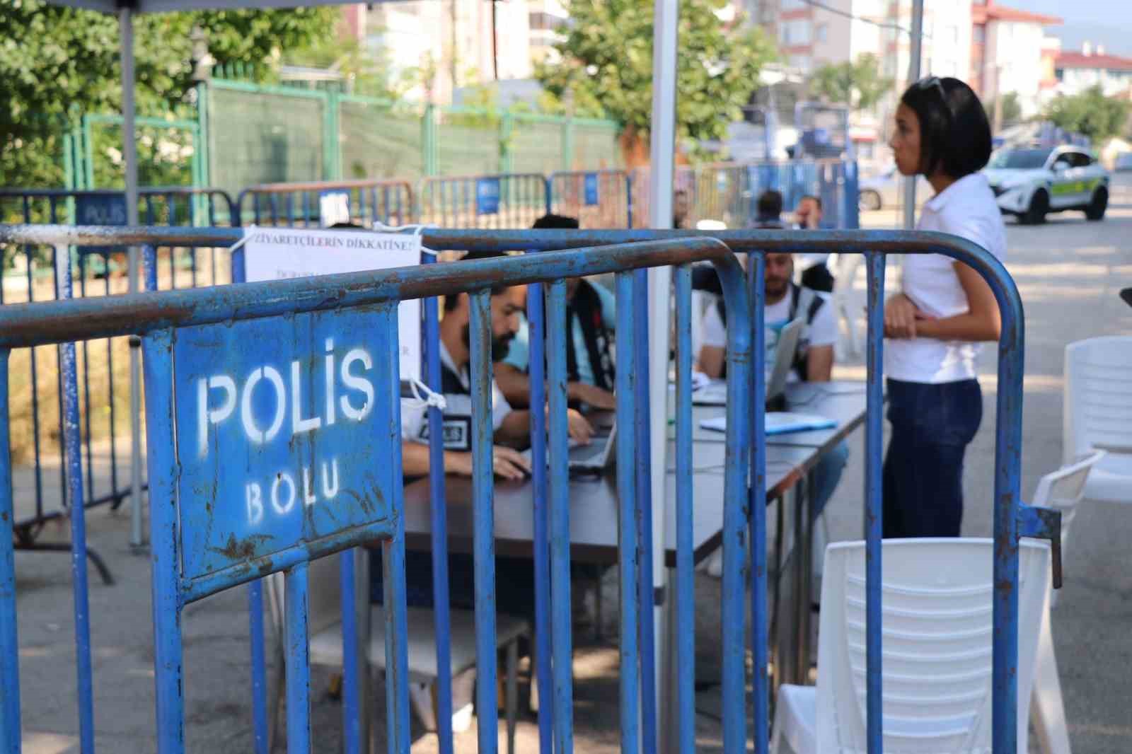 Otel yangını davasında itfaiye personelleri tanık olarak dinlendi 