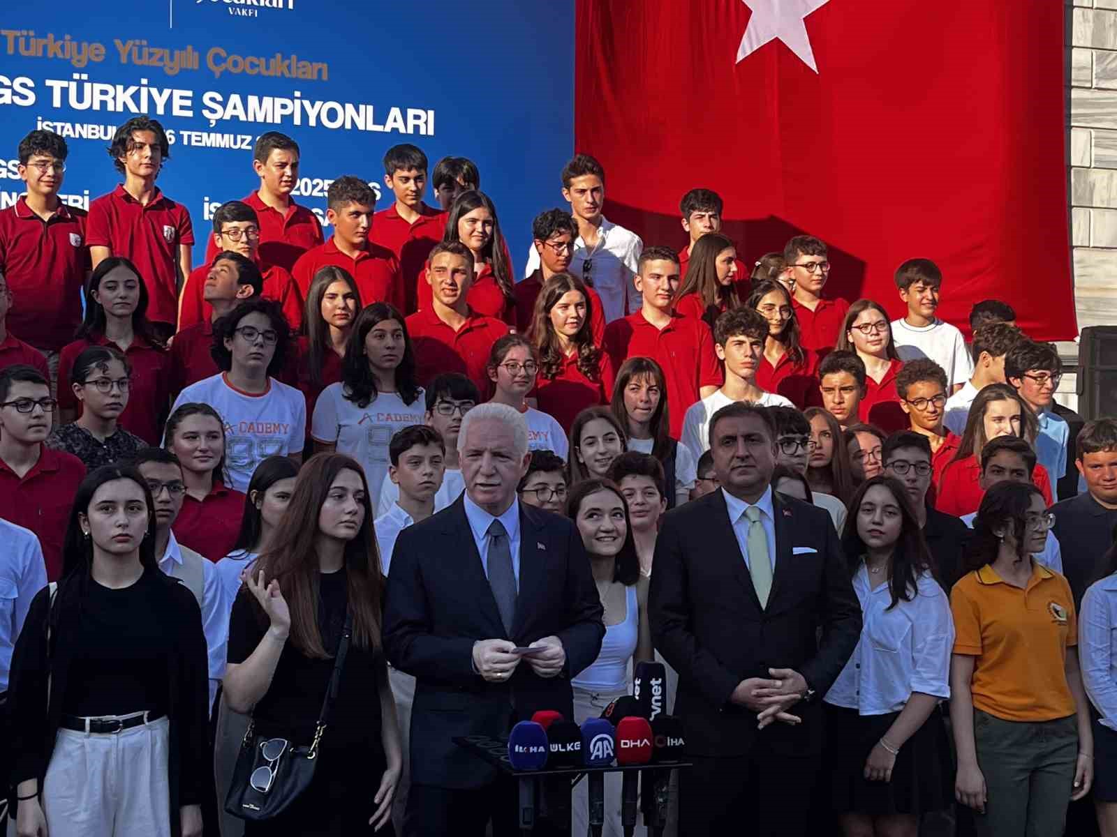 İstanbul Valiliğinden LGS birincilerine ödül 