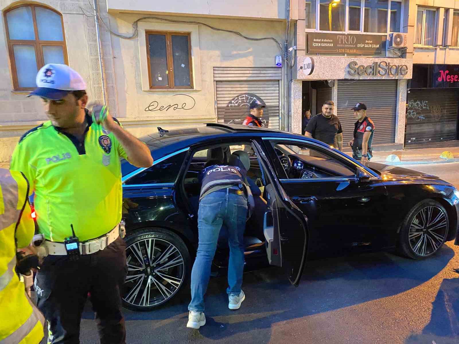 Kadıköy’de helikopter destekli huzur uygulaması 
